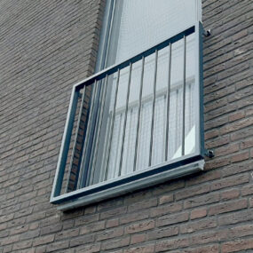 Frans balkonhek op maat