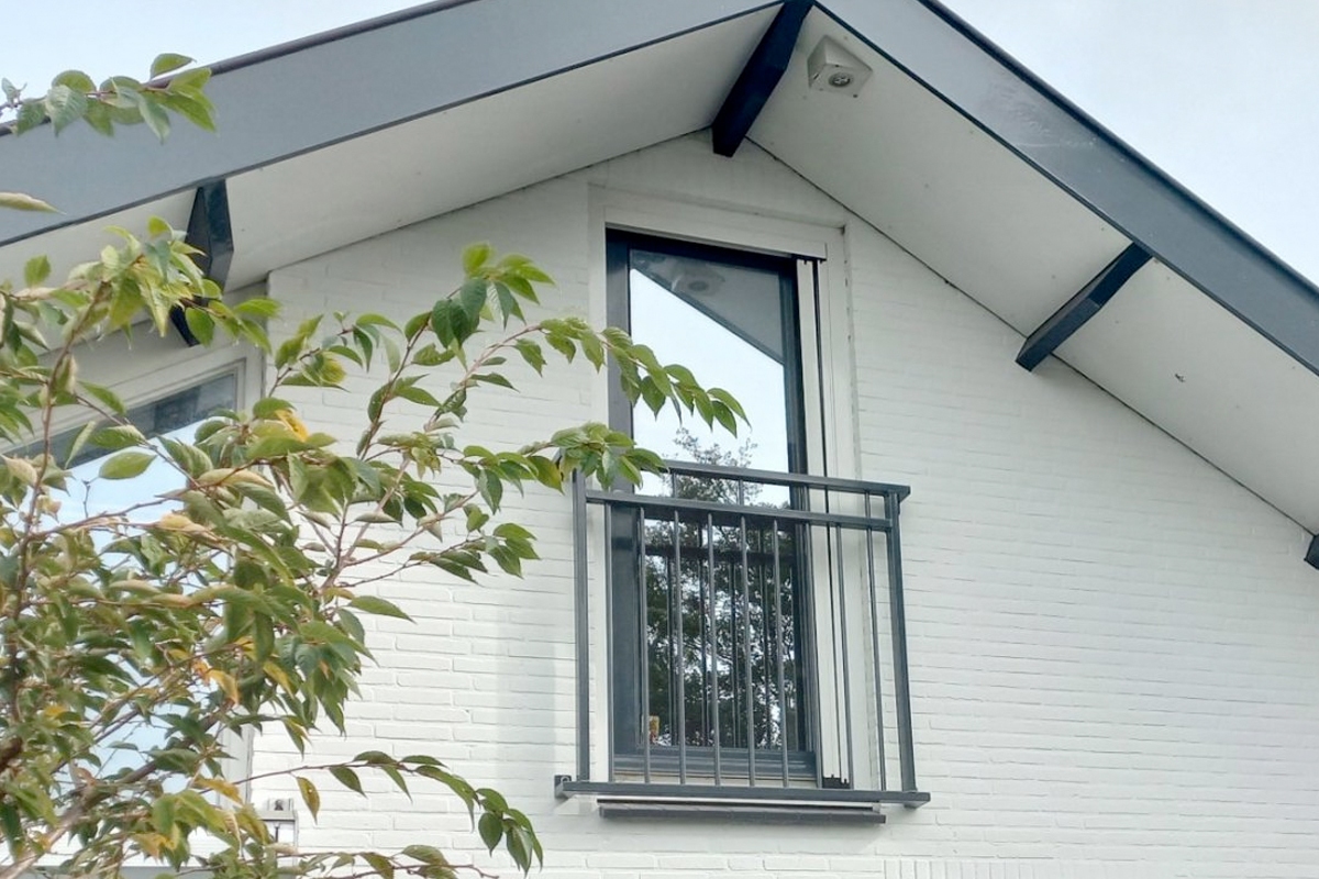 Frans balkonhek Oosterwolde