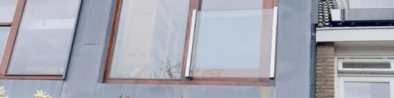 Frans balkon met glas