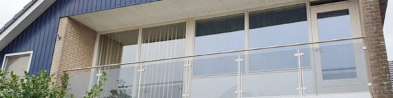 Glazen balustrade voor balkon