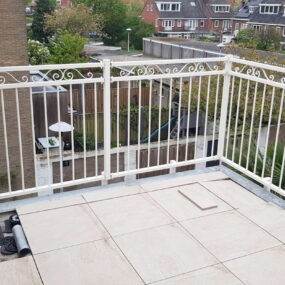 Balustrade van staal laten lassen