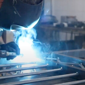 Frans balkonhek laten lassen