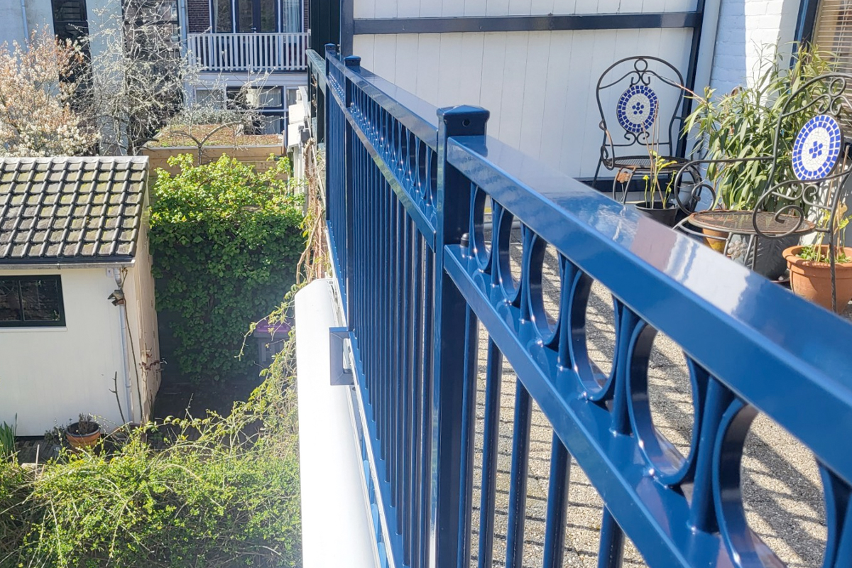Stalen balustrade blauw