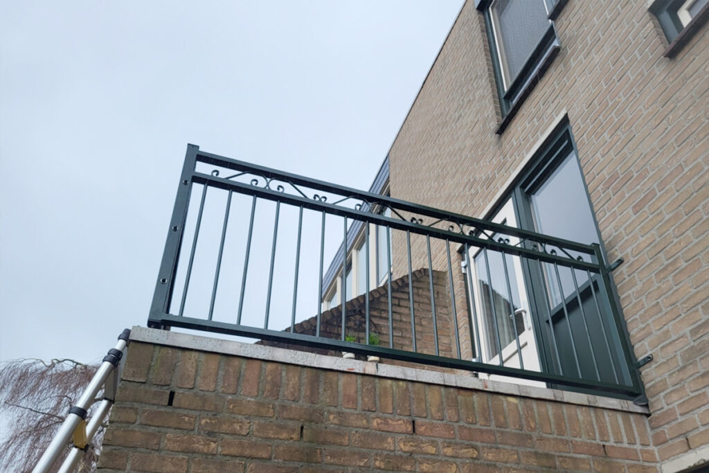 Stalen balustrades laten plaatsen