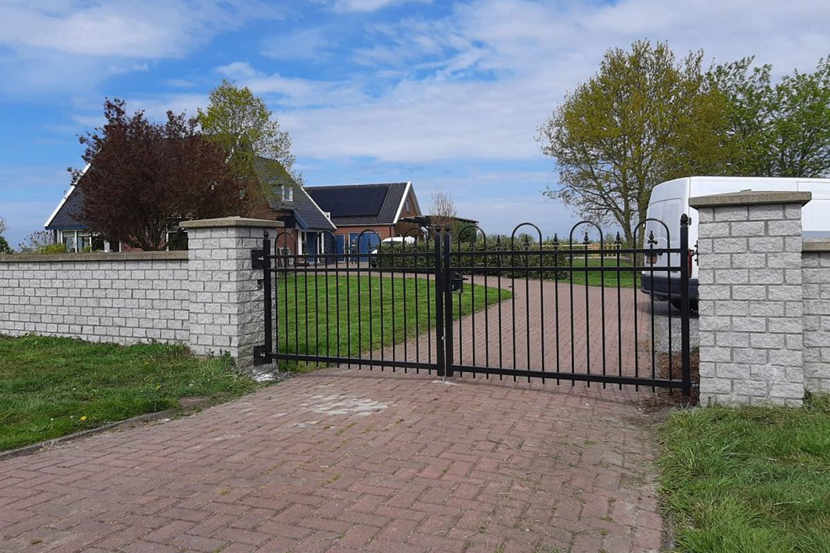 Stalen poort laten maken