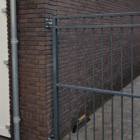 Tuinpoort laten lassen