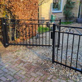 Tuinpoort laten plaatsen