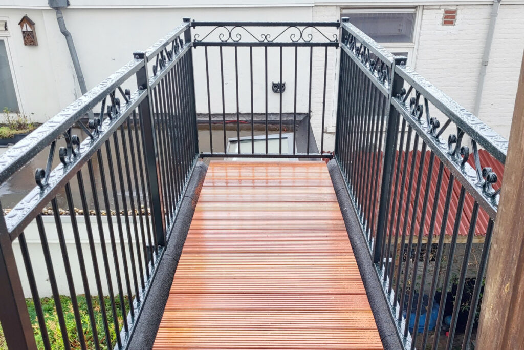 Balustrade laten plaatsen in Bolsward