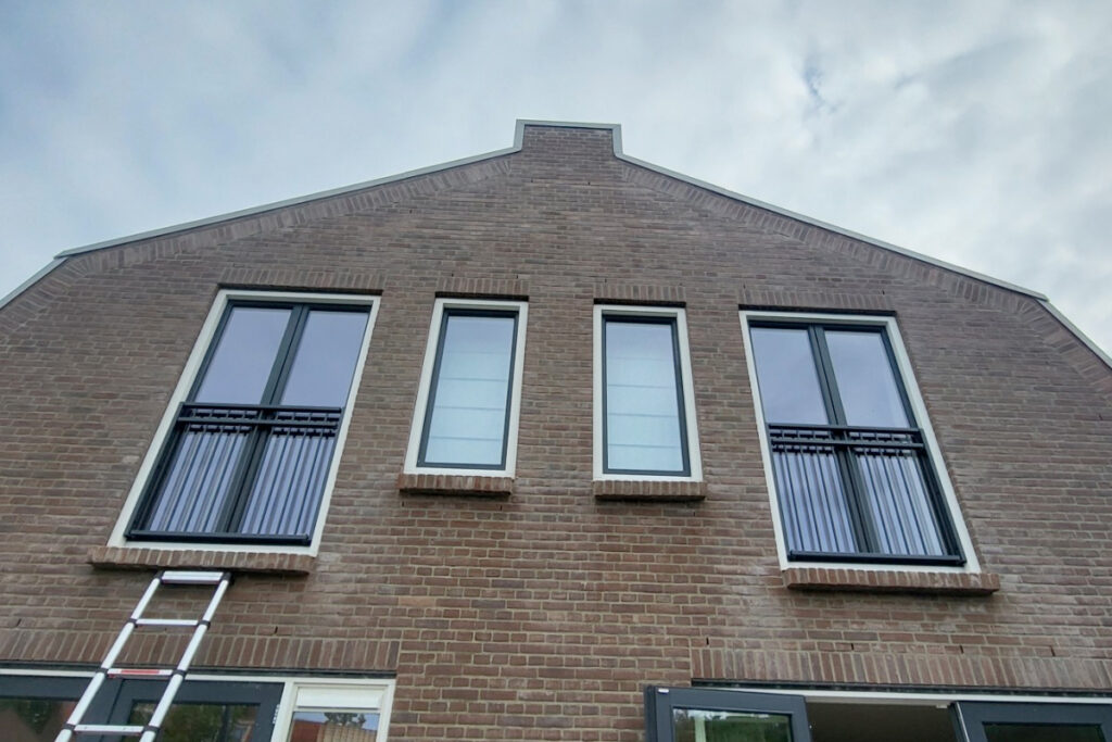 Frans balkonhek laten plaatsen in Groningen