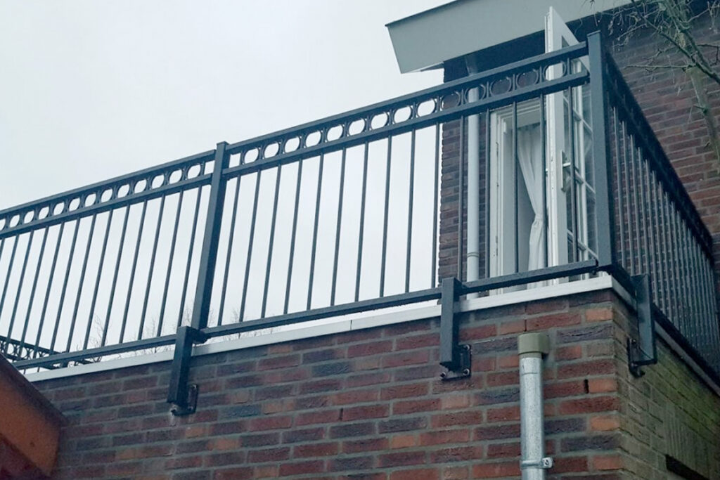 Stalen balustrade laten lassen