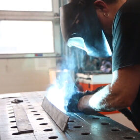 Stalen balustrade laten lassen