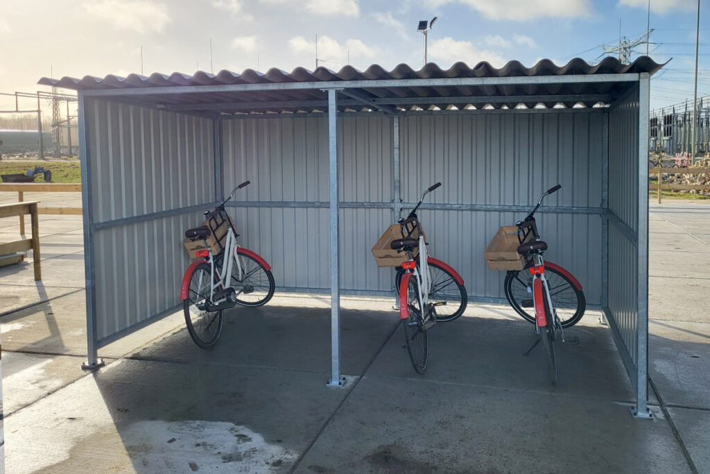 Stalen fietsenhok laten plaatsen in Franeker