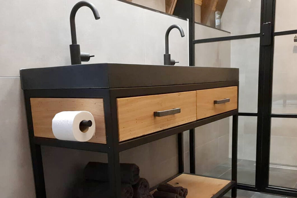 Stalen meubels laten maken