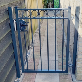 Looppoort laten lassen