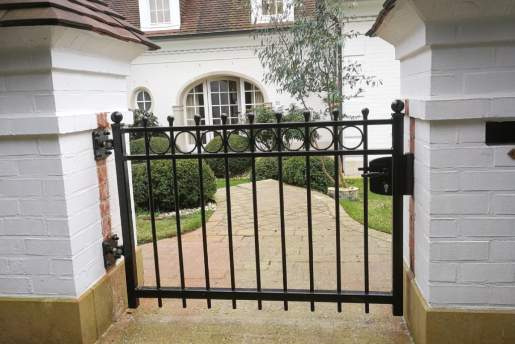 Looppoort laten lassen