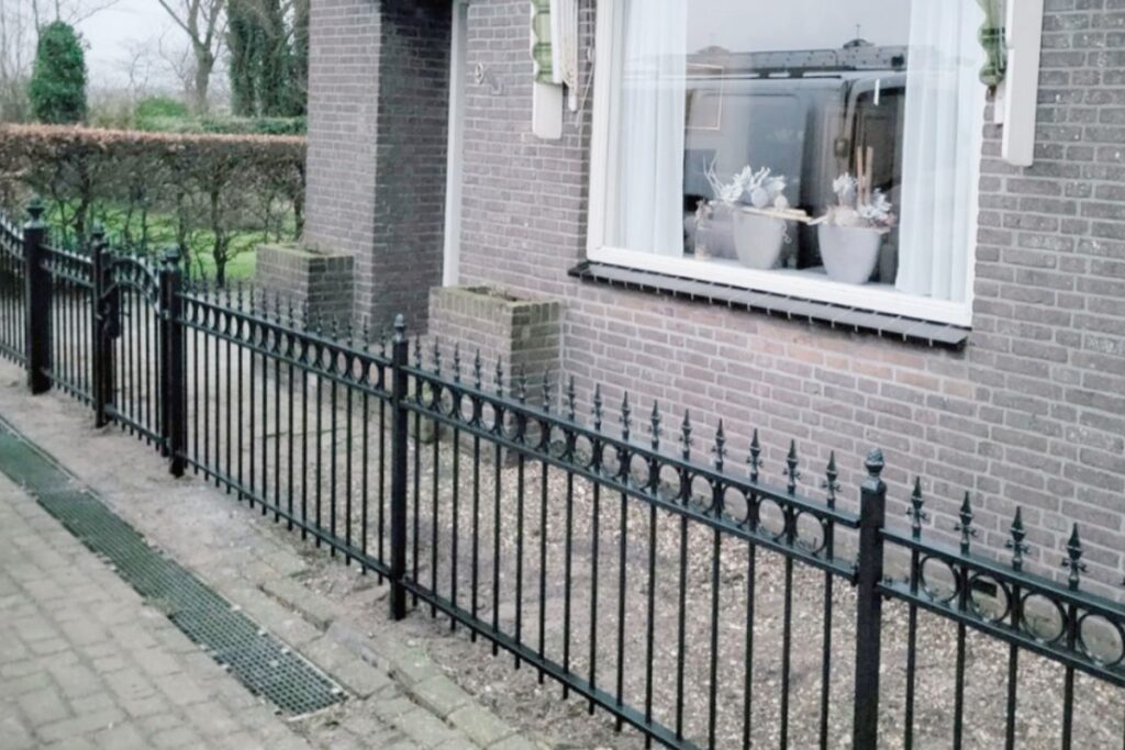 Sierhekwerk laten plaatsen in Winsum