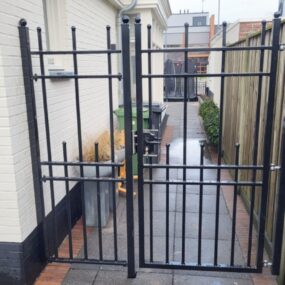 stalen looppoort laten monteren