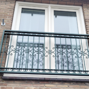 Luxe stalen Frans balkonhek