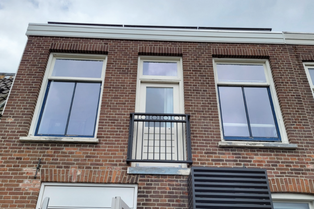 Stalen Frans balkonhek in Drenthe