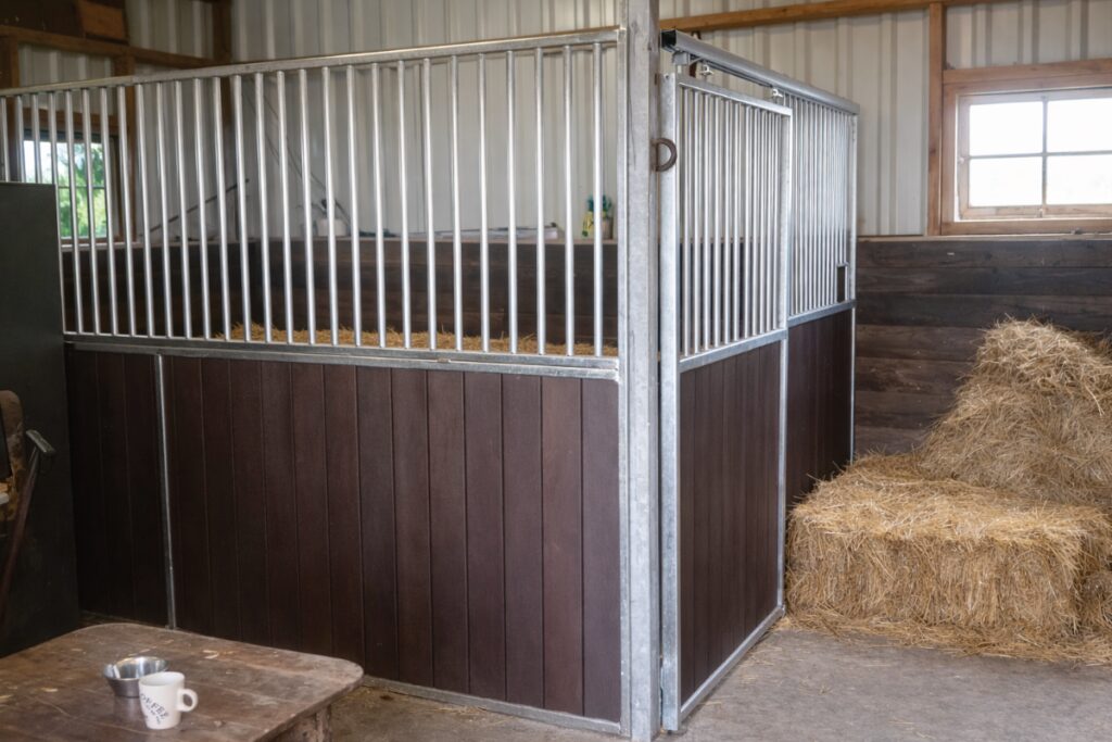 Paardenboxen laten maken