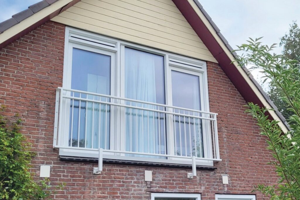 Frans balkonhek in Winschoten