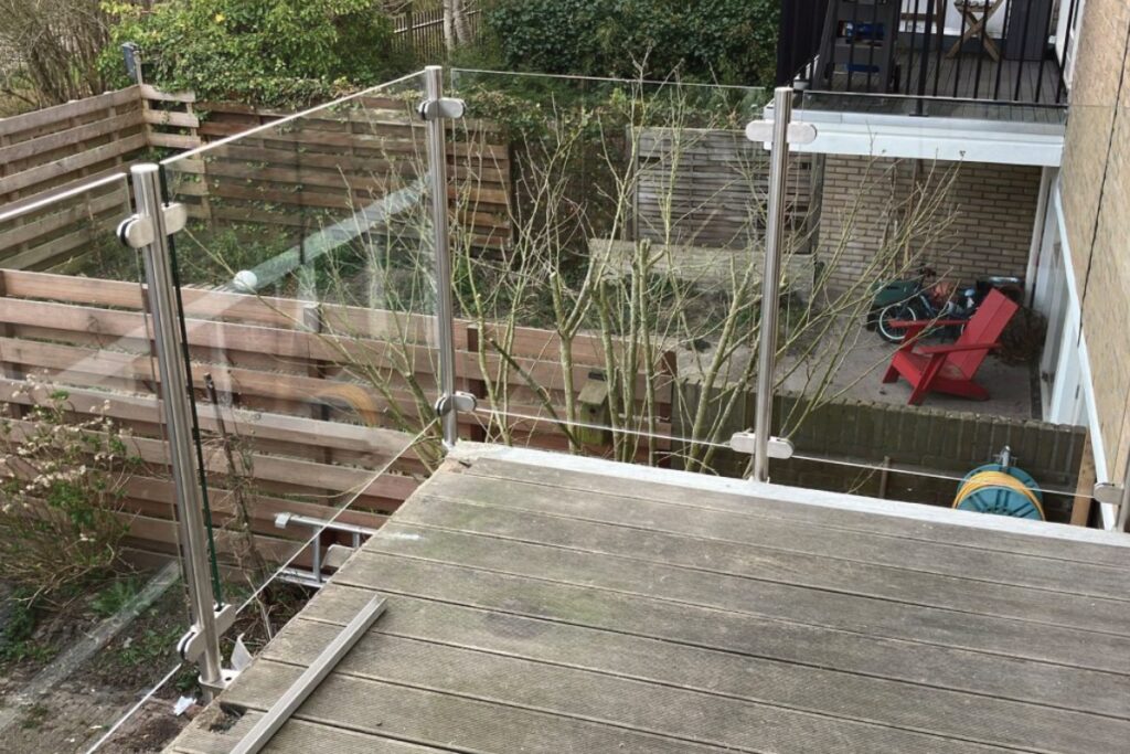 Glasbalustrade in Balk