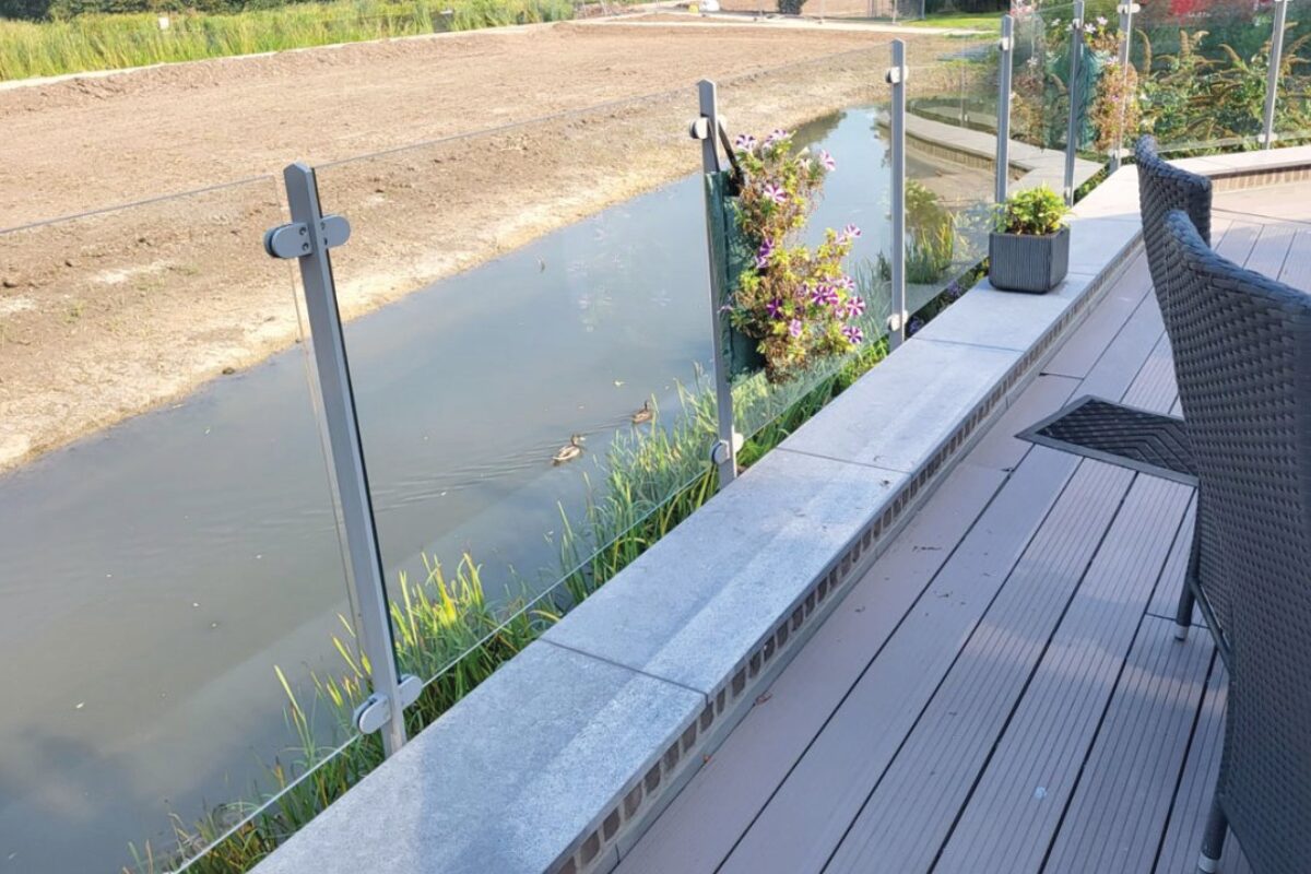Glasbalustrade in Grou