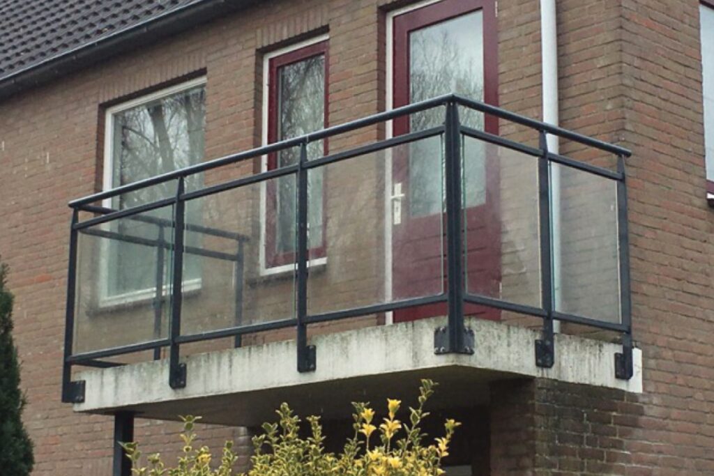 Glasbalustrade in Makkum