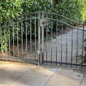 Poort laten plaatsen in Borger