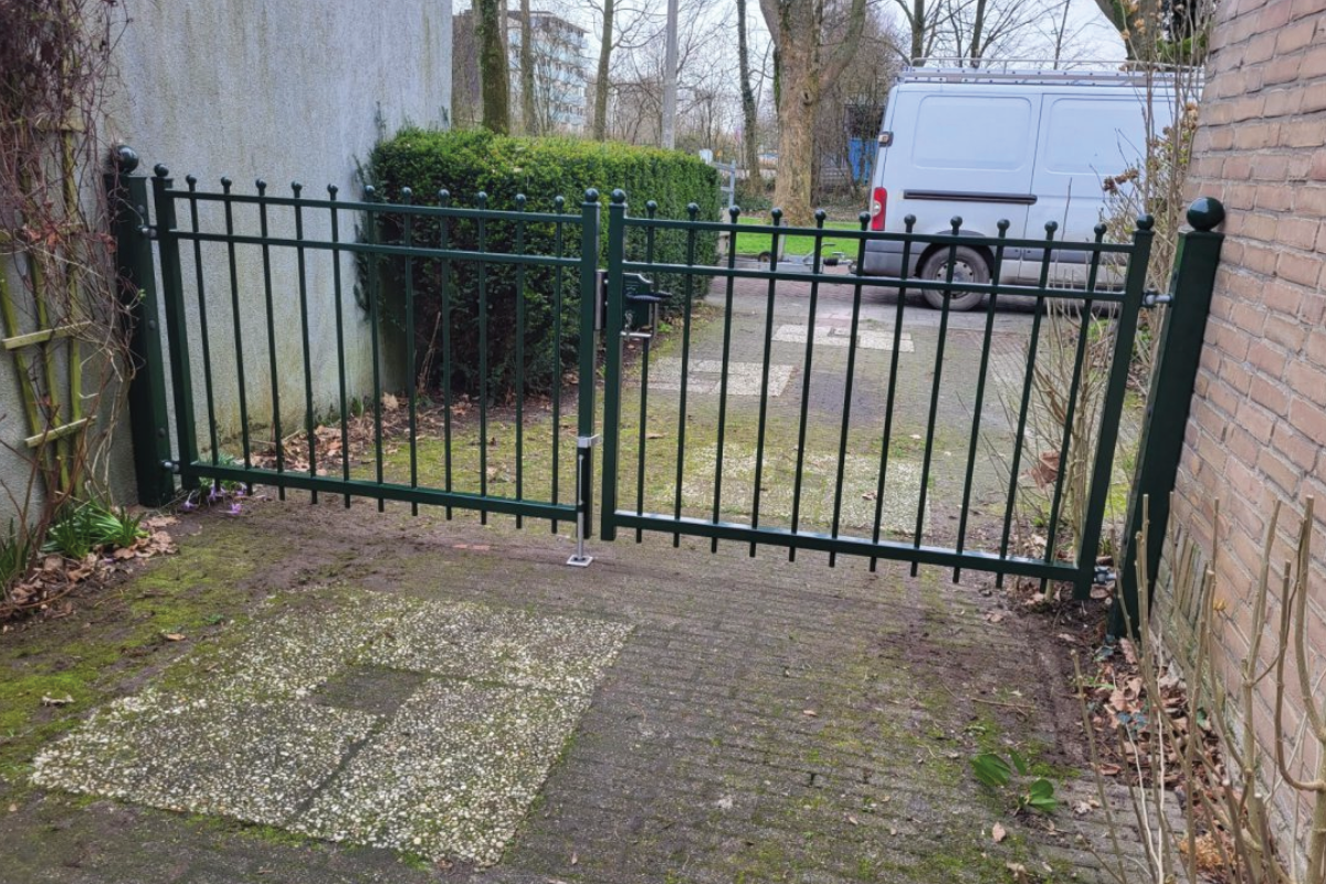 Poort laten plaatsen in Diever