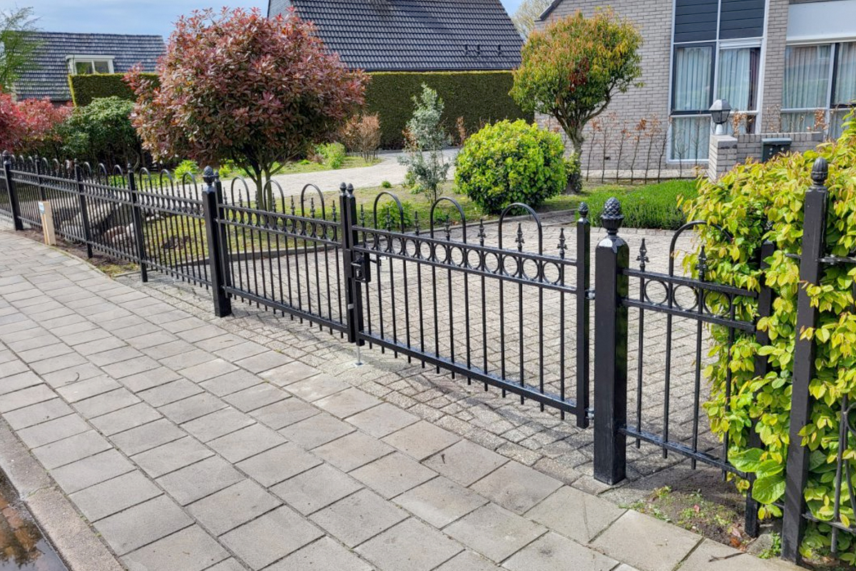 Poort laten plaatsen in Eelde
