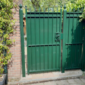 Poort laten plaatsen in Lemmer