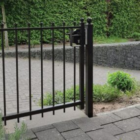 Poort laten plaatsen in Sneek