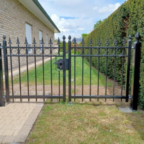 Poort laten plaatsen in Wolvega