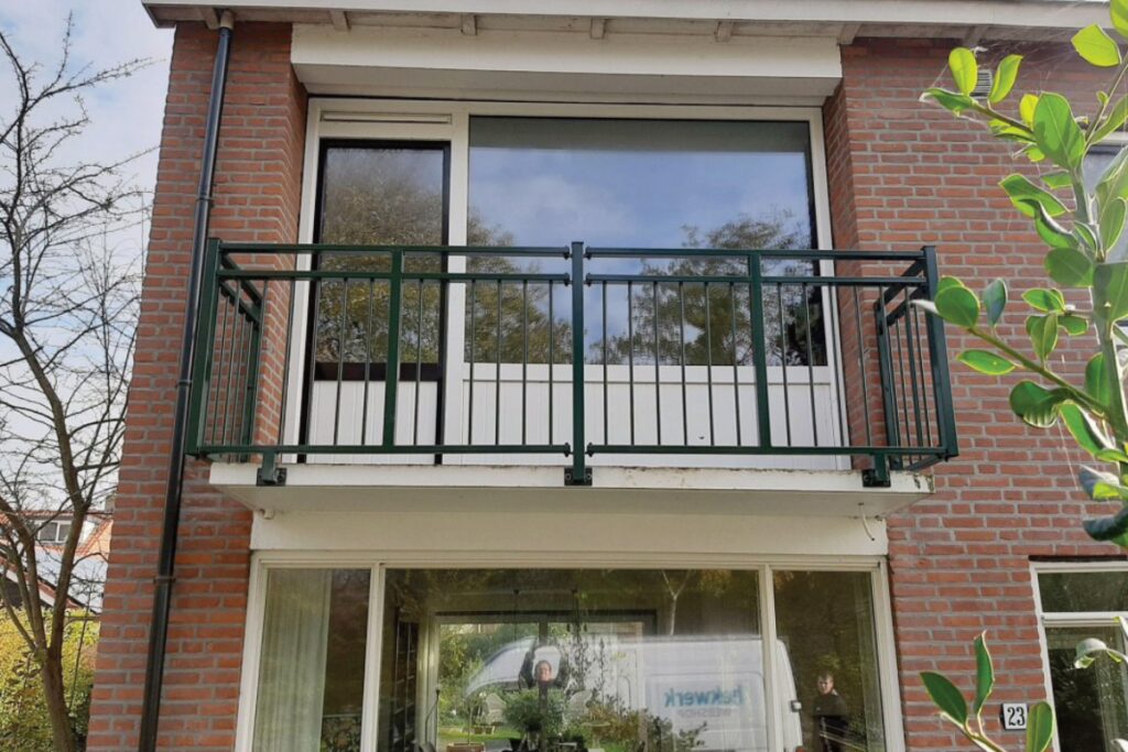 Stalen balustrade in Borger