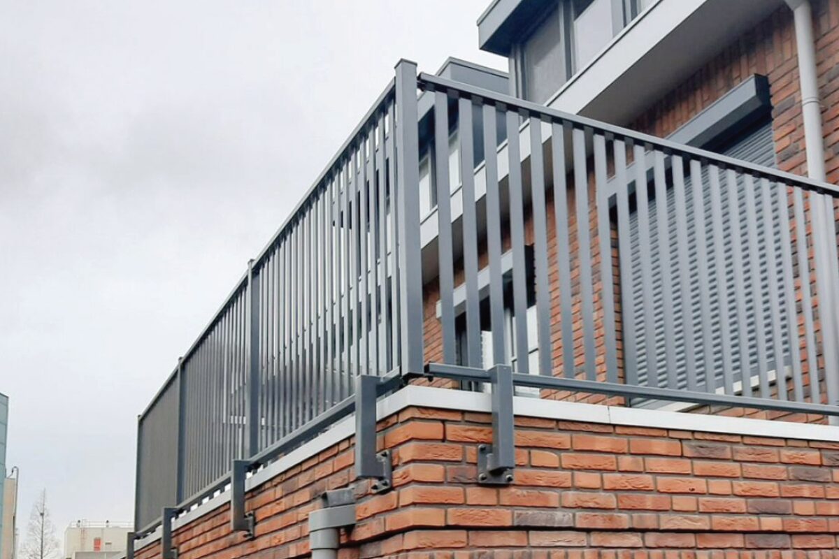 Stalen balustrade in Dokkum