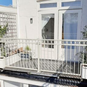 Stalen balustrade in Joure