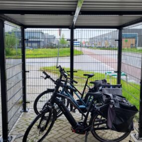 Fietsenberging model FS01 met fietsen erin