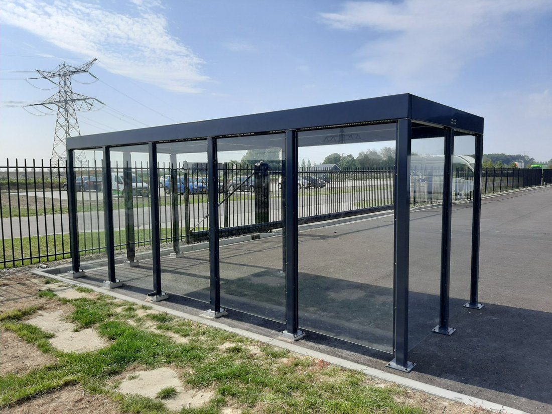 Achterzijde van fietsenstalling model FS03